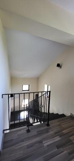 Casă individuală cu 5 camere cu Teren 410 Mp în Cornetu