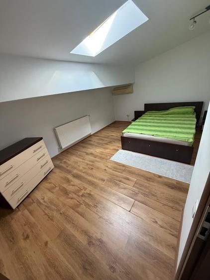 Apartament cu 4 camere în Mihai Bravu