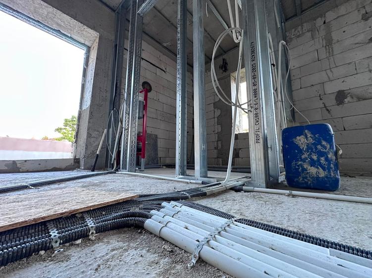 Casă cu 7 camere cu Teren 400 Mp în Dorobanți