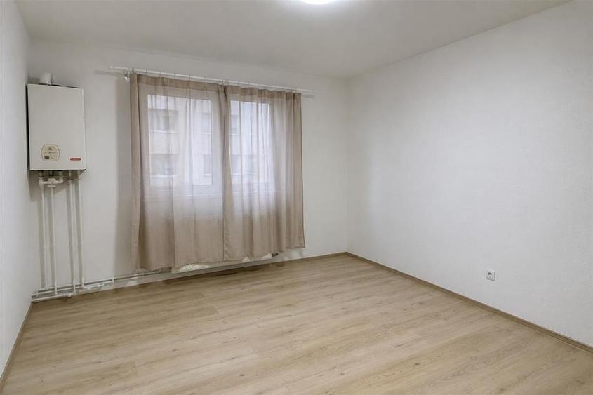 Garsonieră decomandată în Broscărie