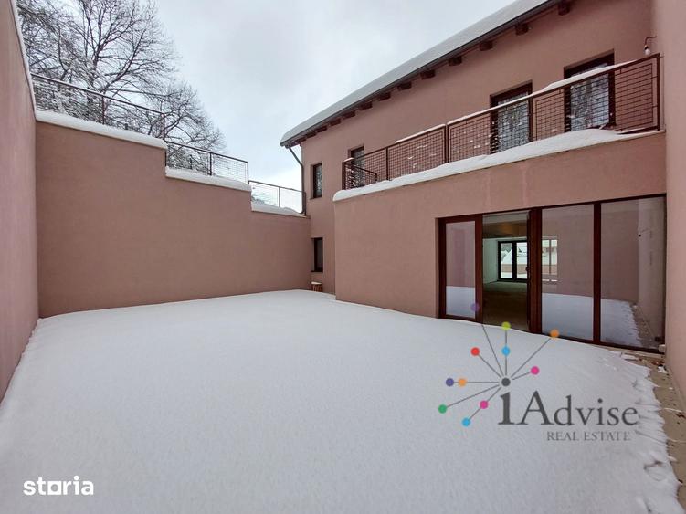 Apartament cu 4 camere în Schei