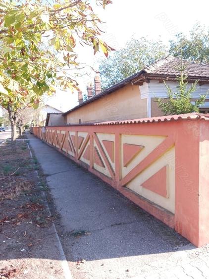 Casă cu 5 camere în Cuza Vodă