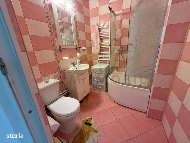 Apartament cu 3 camere în Alexandru cel Bun
