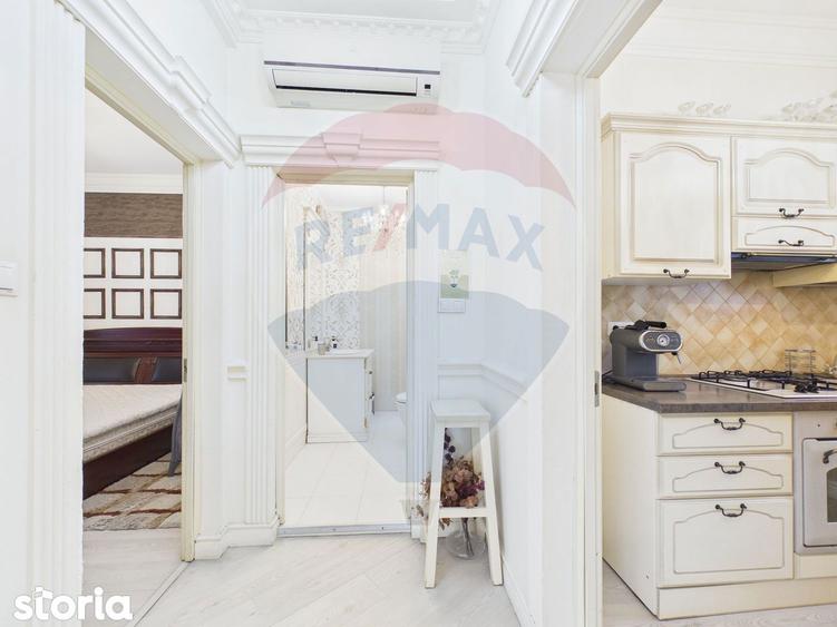 Apartament cu 3 camere semidecomandat, mobilat în Centrul Istoric
