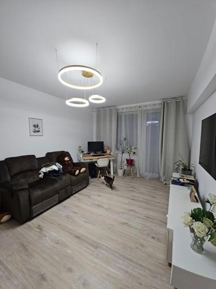 Apartament cu 2 camere decomandat în Tineretului