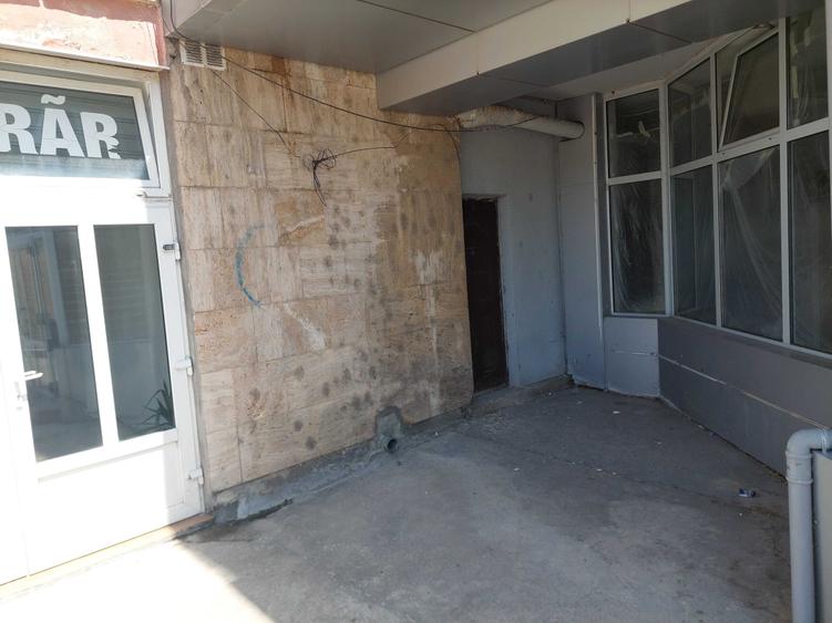 Spațiu comercial, de 102 mp, în Central