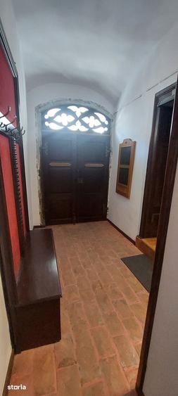 Apartament cu 4 camere în Centrul Istoric