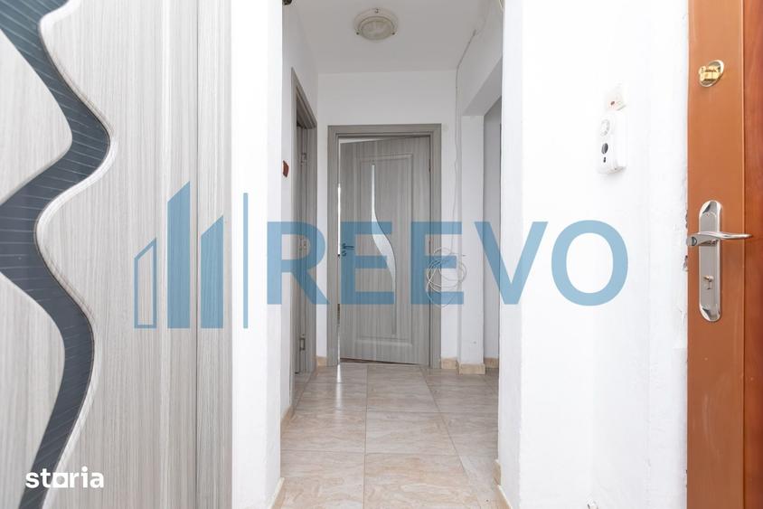 Apartament cu 3 camere decomandat în Republicii