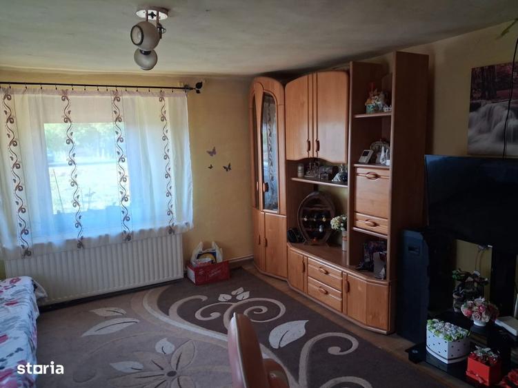 Casă cu 4 camere cu Teren 720 Mp în Fântânele