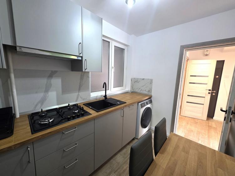 Apartament cu 2 camere decomandat, mobilat în Eroii Revoluției