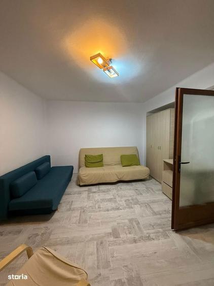 Apartament cu 2 camere semidecomandat în Horea