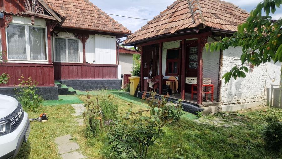 Casă cu 2 camere în Aiton