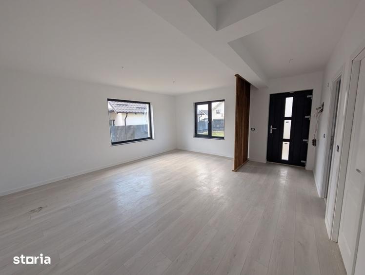 Casă cu 4 camere cu Teren 530 Mp în Central