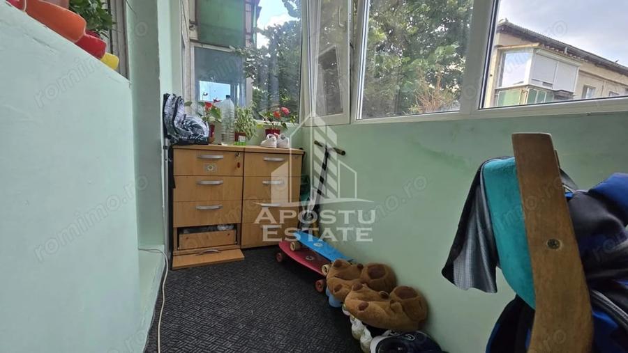 Apartament cu 2 camere decomandat în Lipovei