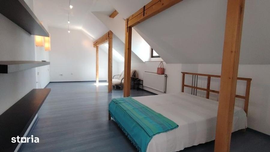 Apartament cu 5 camere decomandat în Iancului