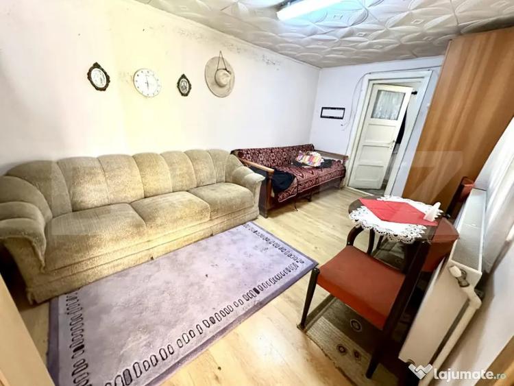 Casă cu 3 camere cu Teren 1127 Mp în Central