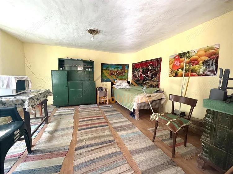 Casă cu 5 camere cu Teren 1788 Mp în Căpâlna