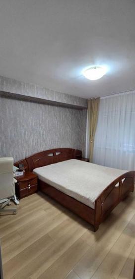 Apartament cu 4 camere semidecomandat, mobilat în Lujerului