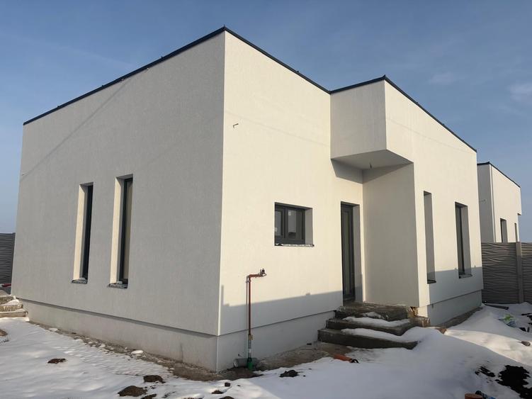 Casă individuală cu 3 camere cu Teren 265 Mp în Berceni
