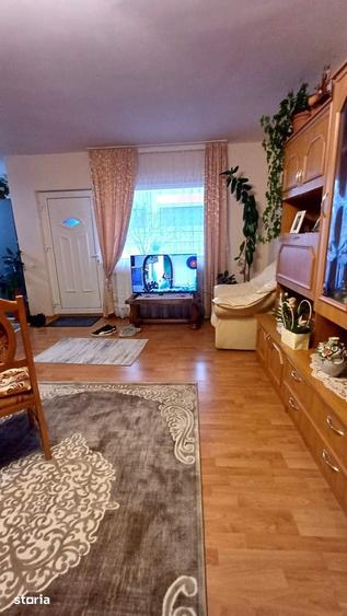 Casă cu 4 camere cu Teren 600 Mp în Corunca