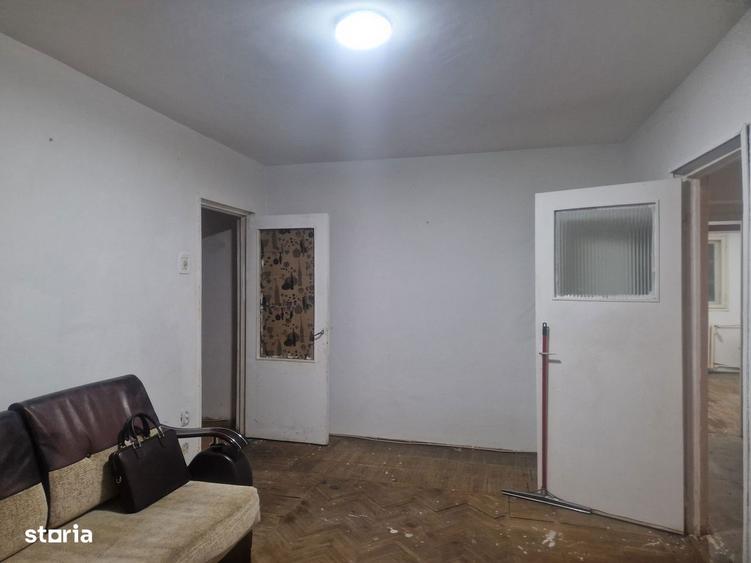 EXCLUSIV - Cafrom Imobiliare - Apartament 3 camere cf.2A de Vanzare - 2