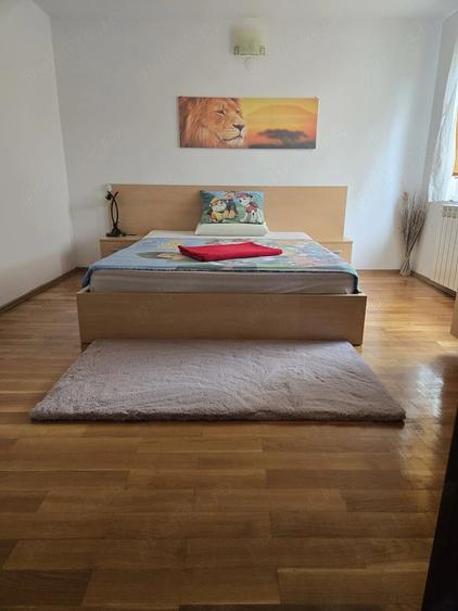 Casă cu Teren 300 Mp în Central