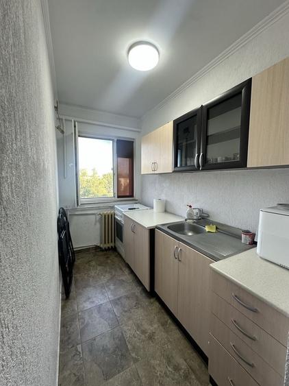 Apartament cu 2 camere decomandat în Vest