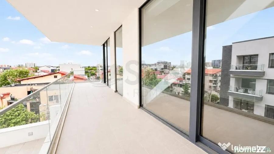 Apartament cu 3 camere decomandat în Aviației