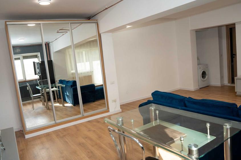 Apartament cu 2 camere semidecomandat în Panduri