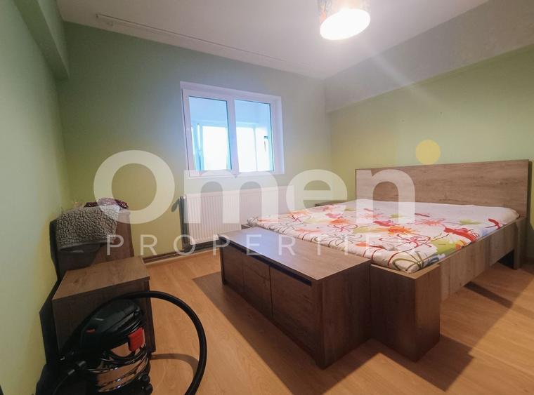Apartament cu 3 camere decomandat, mobilat în Central