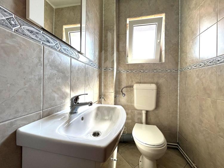 Apartament cu 3 camere, 2 băi și loc de parcare în curte – Turnișor - 18