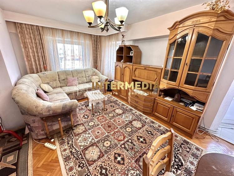APARTAMENT 3 CAMERE DECOMANDAT I 81 MP I CENTRU I 2 BALCOANE I - 1