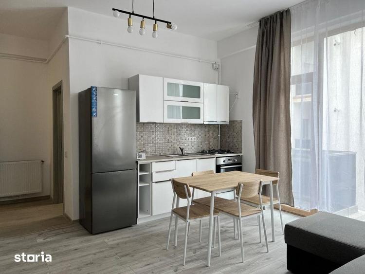 Apartament cu 3 camere în Vasile Aaron