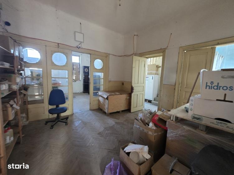 Casă cu 4 camere în Cărbunari