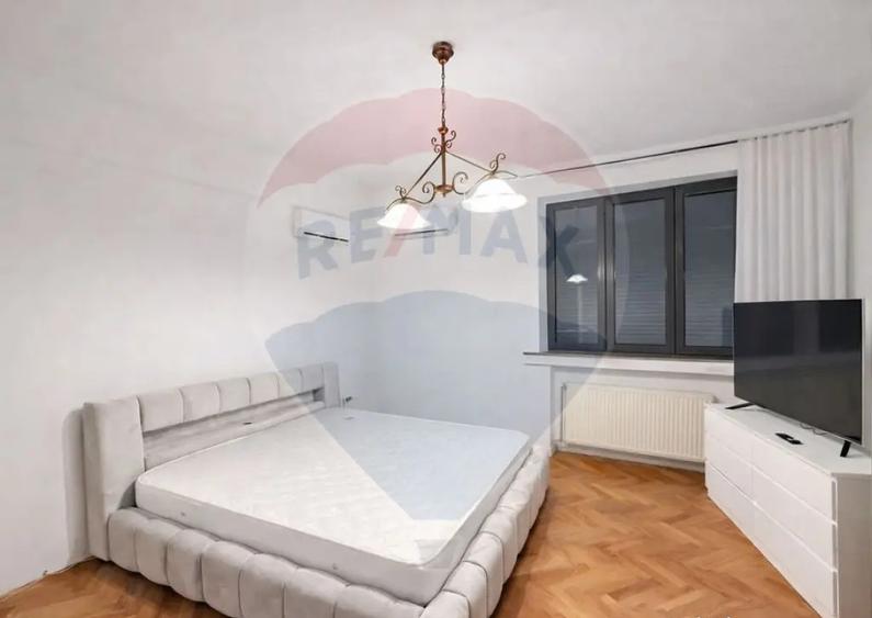 Apartament cu 3 camere decomandat, mobilat în Ștefan cel Mare
