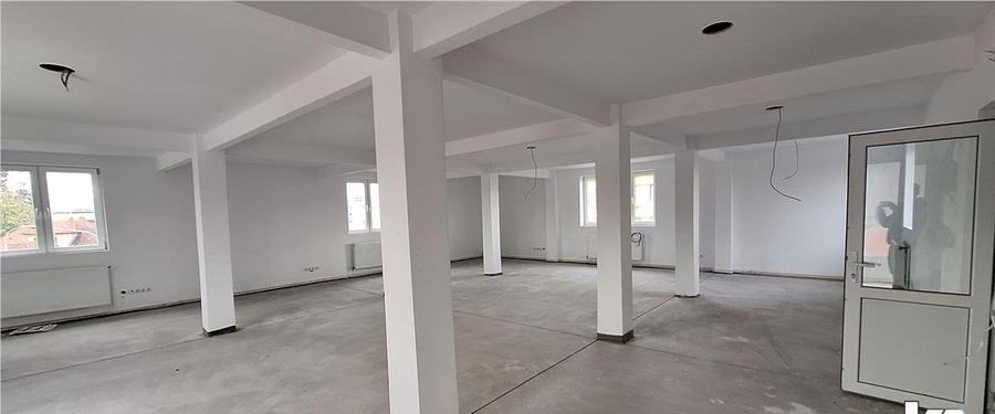 Spațiu comercial, de 1,013 mp, în Central