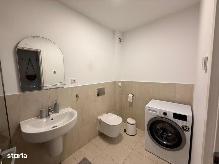 Apartament cu 3 camere în Sisești