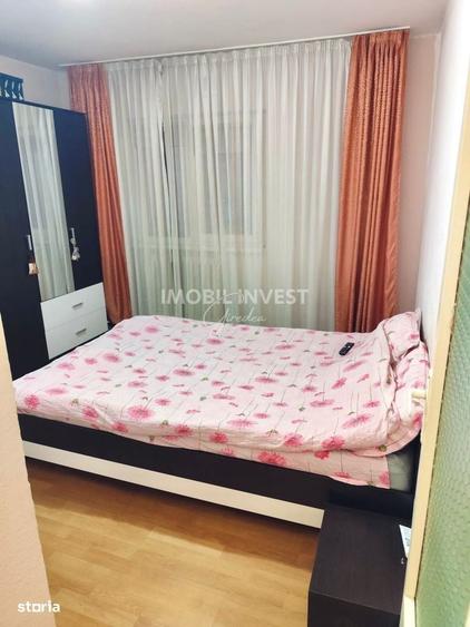 Apartament cu 3 camere decomandat în Cetate