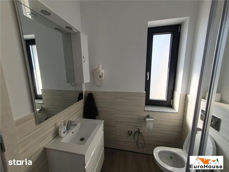 Casă cu 4 camere cu Teren 300 Mp în Cetate