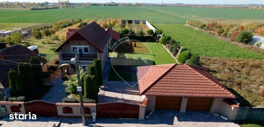Casă cu 5 camere cu Teren 2687 Mp în Mădăras