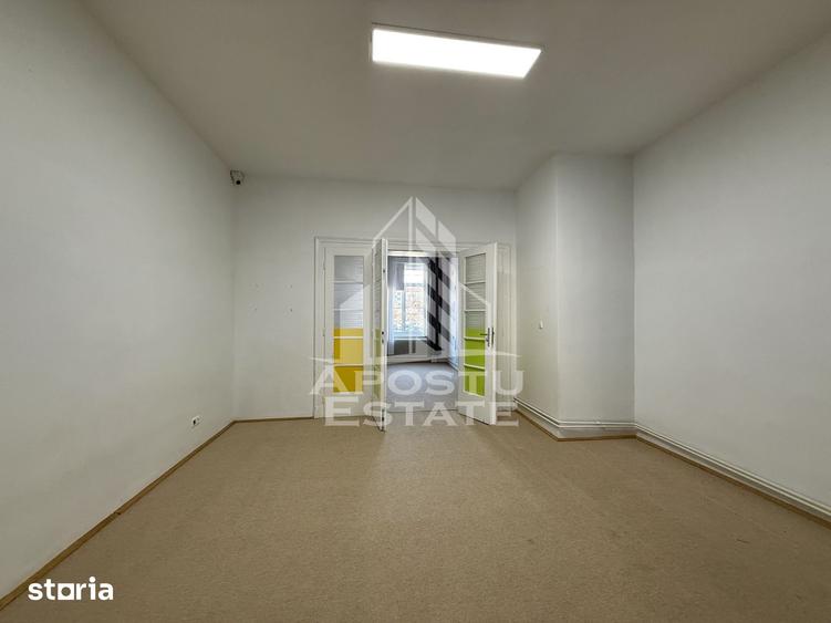 Casă cu 10 camere cu Teren 410 Mp în Fabric