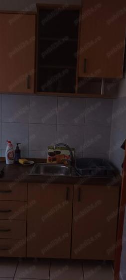 Garsonieră semidecomandată în Apărătorii Patriei