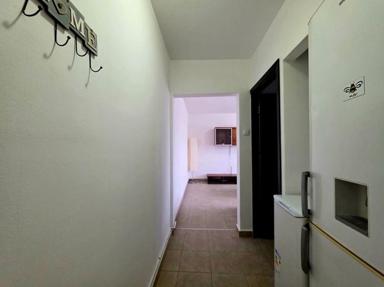 Apartament cu 2 camere semidecomandat în Rogerius