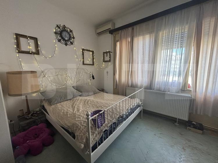 Apartament cu 5 camere decomandat, mobilat în Ultracentral