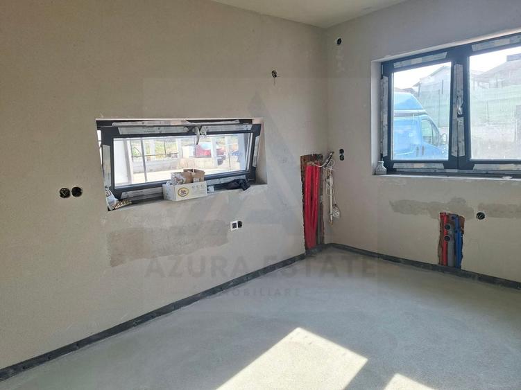 Duplex cu 3 camere cu Canalizare în Șura Mare