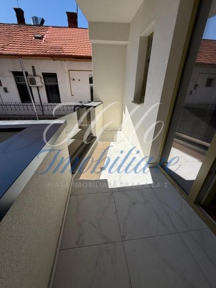 Apartament cu 2 camere semidecomandat în Central