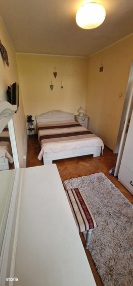 Apartament cu 4 camere în Săsar