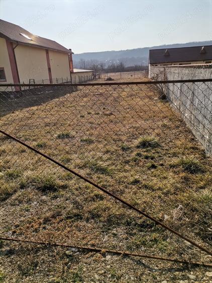 Teren de 2100 mp, în Central