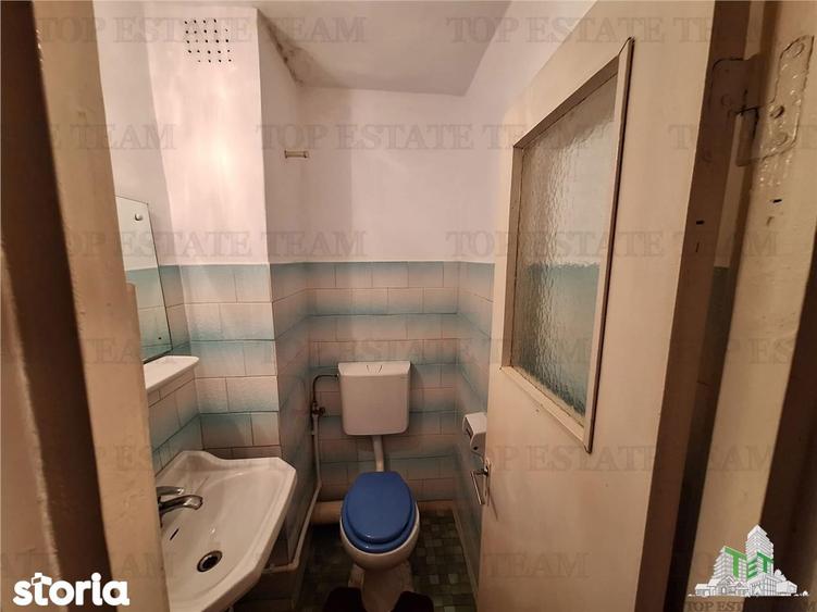 Apartament cu 4 camere decomandat în Viziru 1
