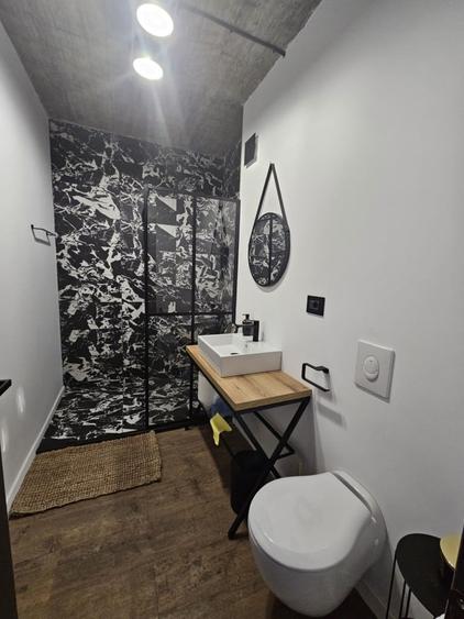 Apartament cu 3 camere decomandat în Tomis Nord